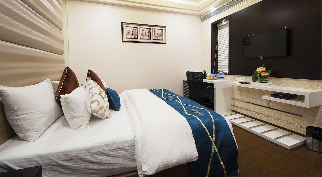 Hotel Taj Princess - Boutique Hotel Delhi  Bagian luar foto