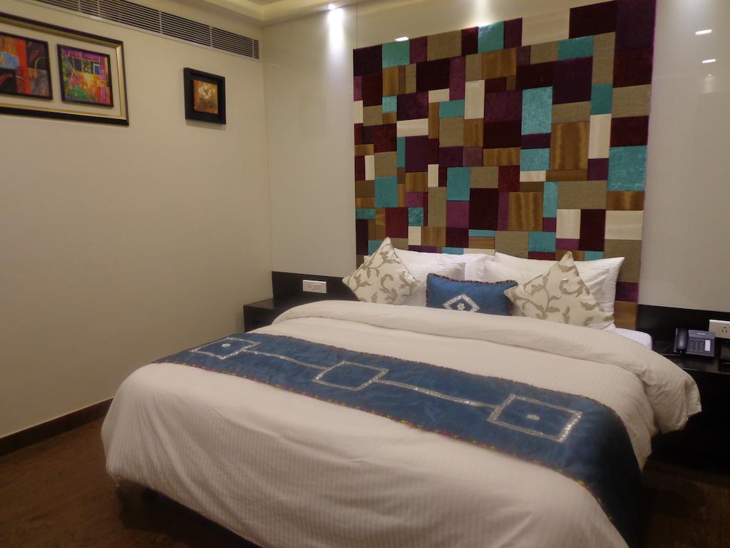 Hotel Taj Princess - Boutique Hotel Delhi  Bagian luar foto