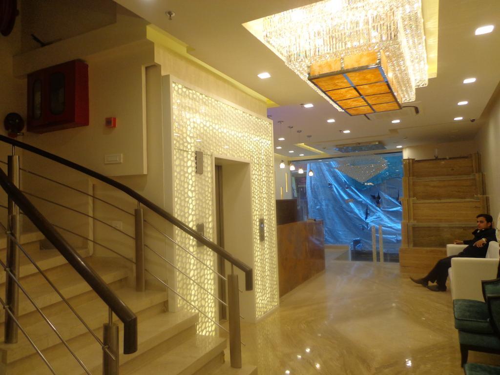 Hotel Taj Princess - Boutique Hotel Delhi  Bagian luar foto