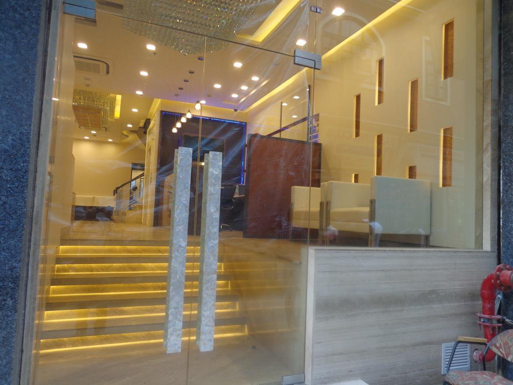 Hotel Taj Princess - Boutique Hotel Delhi  Bagian luar foto