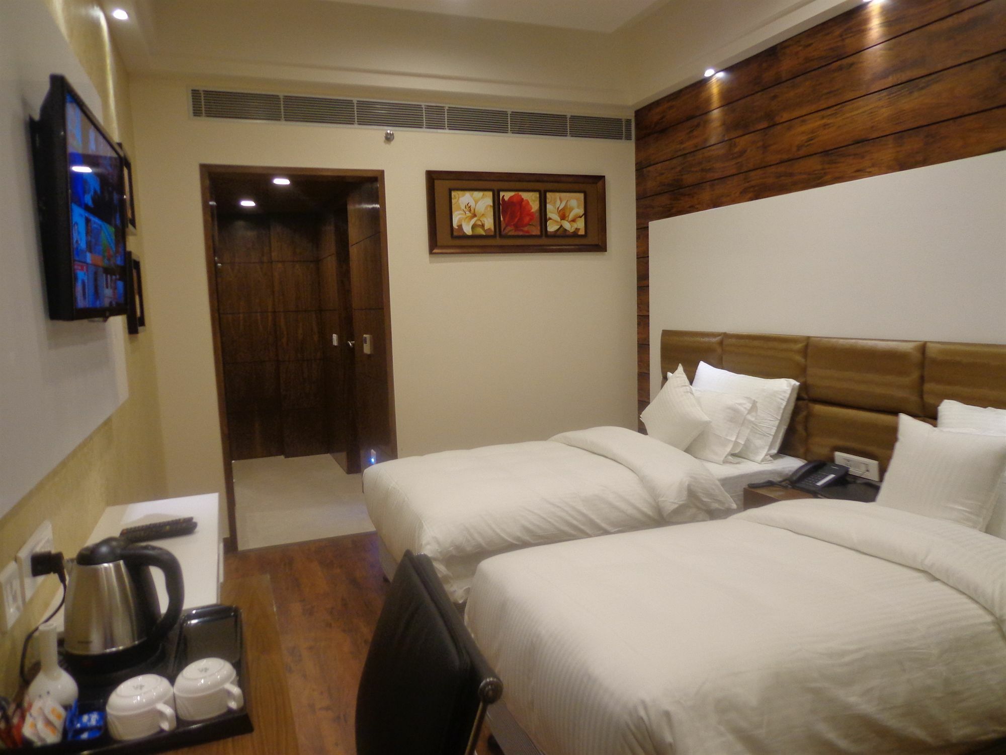 Hotel Taj Princess - Boutique Hotel Delhi  Bagian luar foto