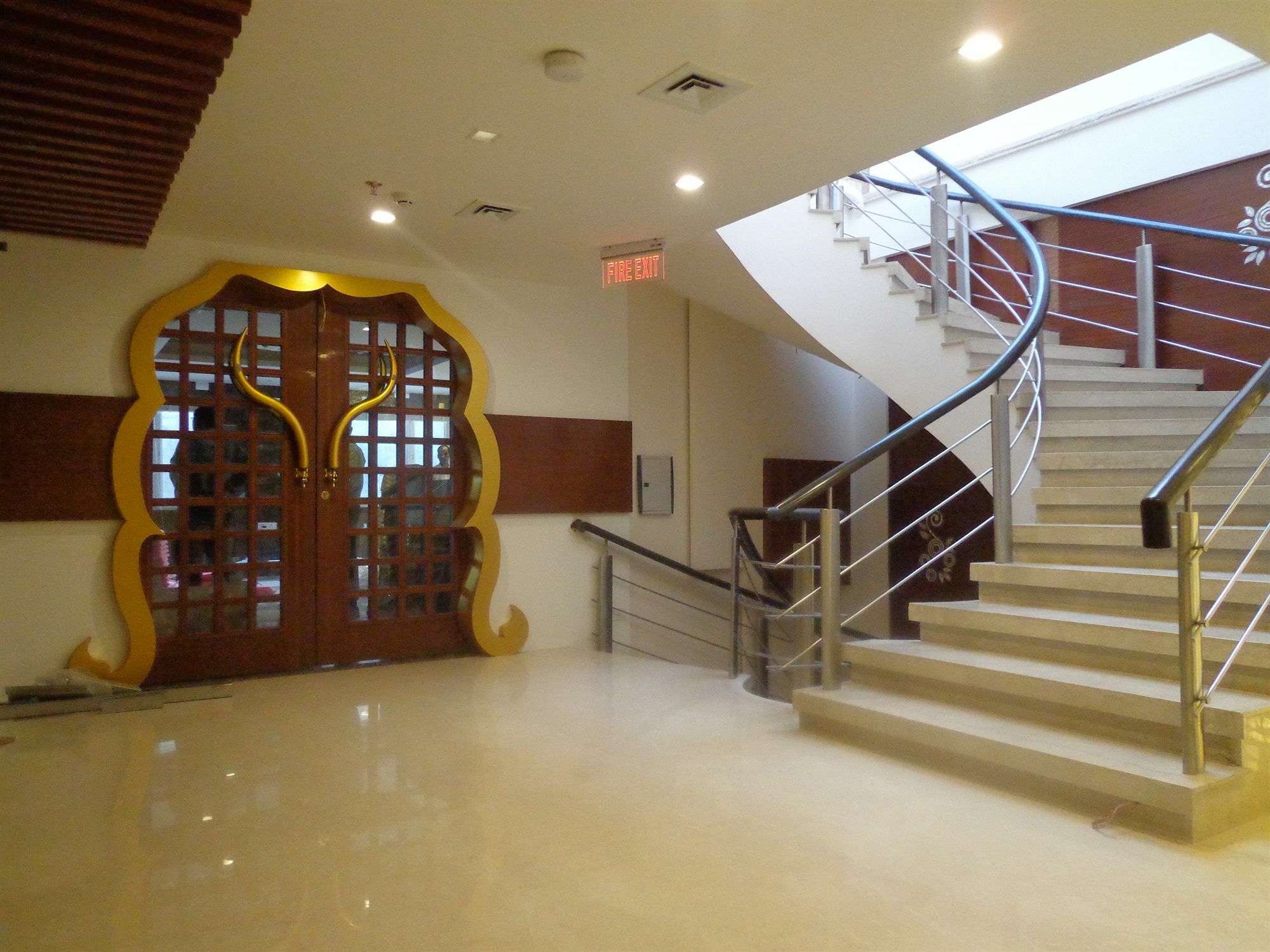 Hotel Taj Princess - Boutique Hotel Delhi  Bagian luar foto